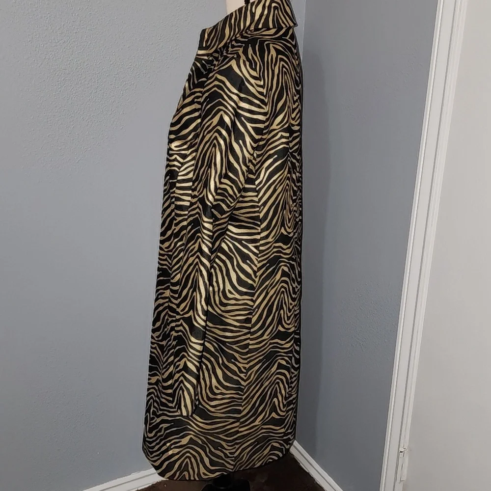 Linda Allard Ellen Tracy Womens Gold & Black Zebra Print Button Front Coat Sz 12 - Picture 4 of 10